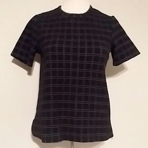 9-M15 S'CL black and white top.  Small